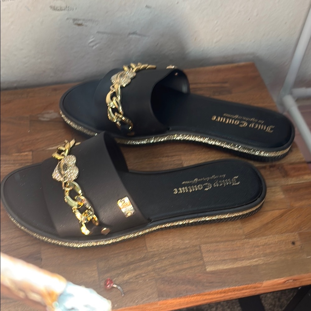 Juicy Couture Black and Gold Women's Slides